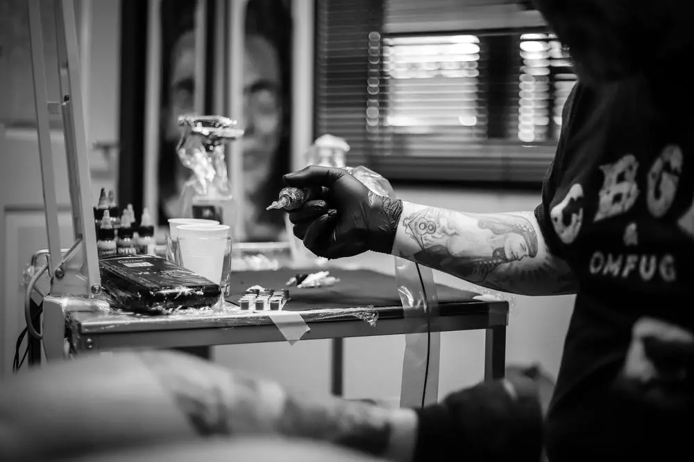 Tattoo artist at work